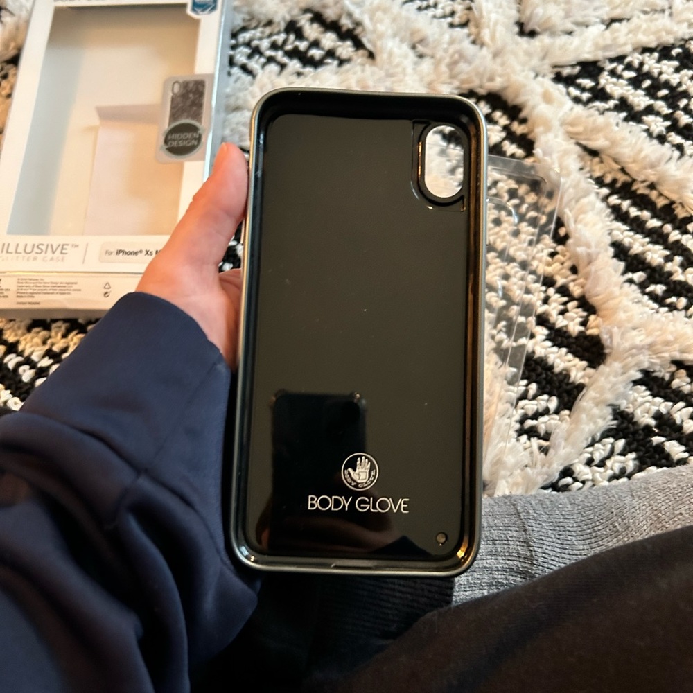Brand new case iPhone XS Max black lace/silver glitter